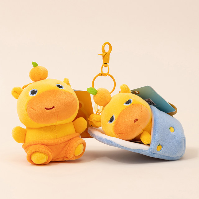 ຂອງແທ້ Capybara Lulu Plush Doll Pendant School Bag Keychain Pendant Doll Peripheral Birthday Gift for Girls