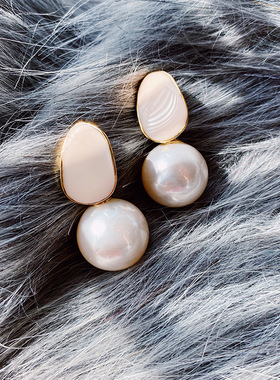 YAOLOGE Geometric Pearl Drop Earrings for Women Enamel Elega