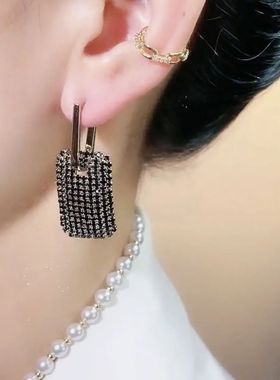 New Fashion Trend Unique Design Elegant Exquisite Light