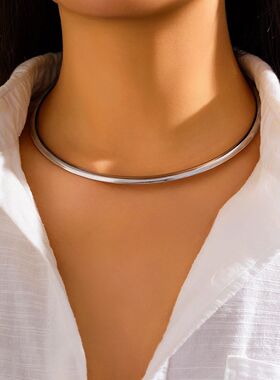 Vintage Iron Metal Torques Choker Necklace for Women Goth