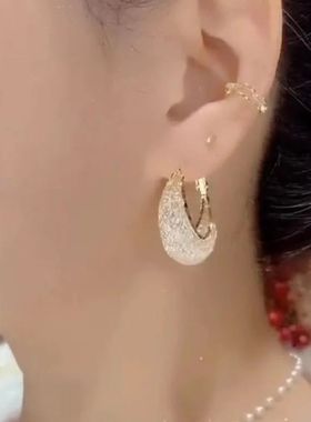 New Fashion Trend Unique Design Elegant Exquisite Light