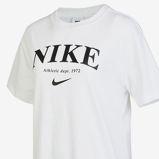 Nike Original Rundhals-Damen-T-Shirt-Kleid aus atmungsaktivem, gestricktem Sport-Kurzarm-T-Shirt DX6312-100