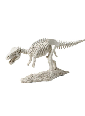 现代样板间儿童房书桌卡通创意装饰品摆件展柜床头柜道具搭配组合