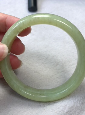 黄白老玉手镯正圈58口