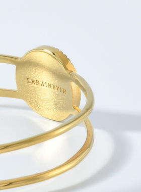 设计感手镯LARAINEYIN