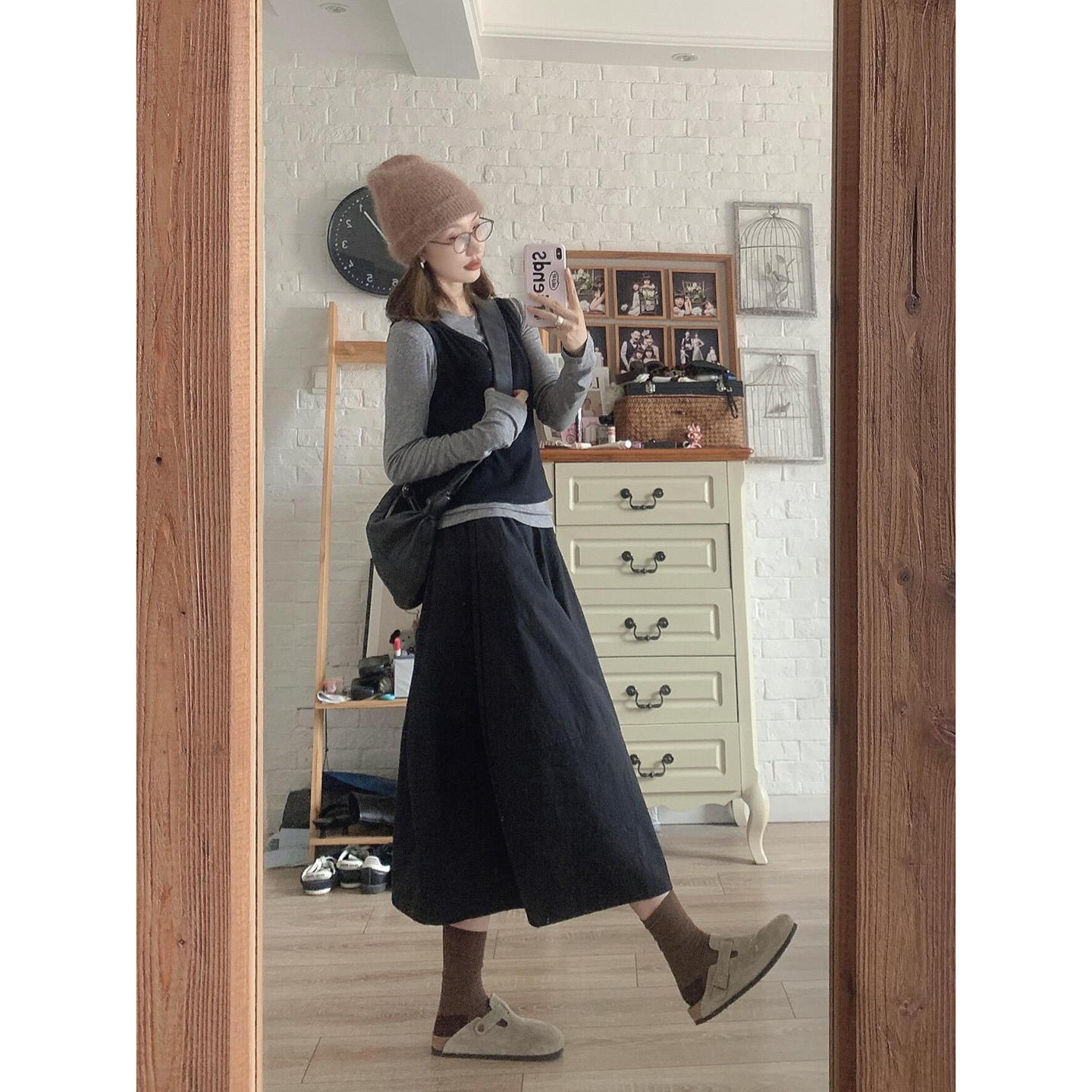 一整套ootd穿搭高智淡人风早秋通勤套装打底衫叠穿马甲半身裙套装 - 图1