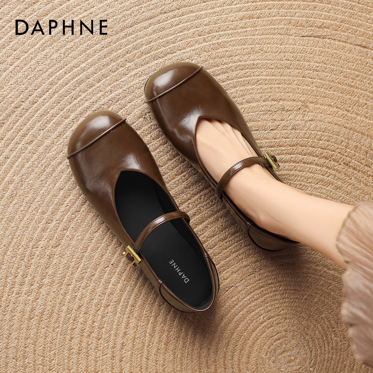 达芙妮玛丽珍鞋女2026新款春季法式平底通勤不累脚气质浅口单鞋,淘宝优惠券,粉丝福利购,淘宝优惠卷