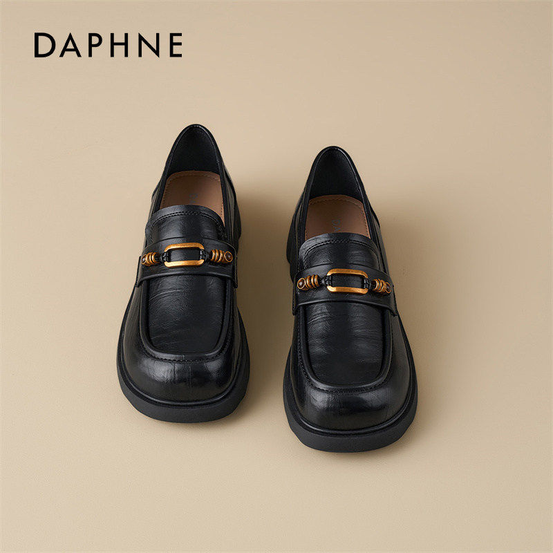 达芙妮乐福鞋女2026新款棕色英伦风小皮鞋软底复古一脚蹬豆豆单鞋,淘宝优惠券,粉丝福利购,淘宝优惠卷