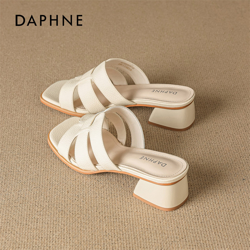 达芙妮粗跟拖鞋女款2026新款春夏配裙子海边厚底一字拖鞋法式凉拖,淘宝优惠券,粉丝福利购,淘宝优惠卷