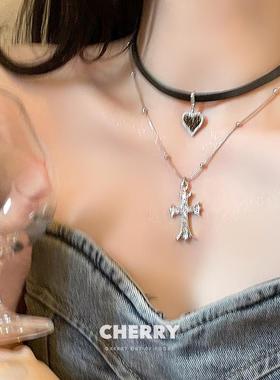 黑色爱心十字架皮绳项链女颈链