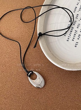 英兰同款银色吊坠黑绳项链毛衣链