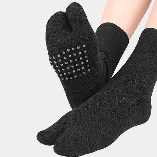 2 Pairs Silicone Non-slip Split Toe Mid-calf Socks - 图3
