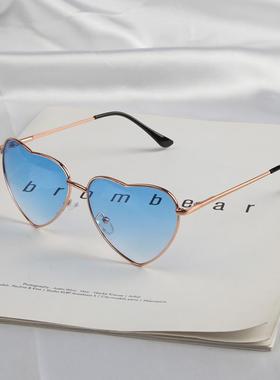 2020新款爱心墨镜女桃心海洋片沙滩度假伴郎团嘻哈搞怪网红太阳镜