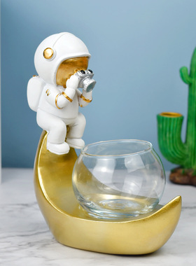 北欧创意可爱现代宇航员小摆件绿萝水培鱼缸家居办公室桌面