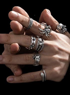 European and American trend skull serpentine ring欧美潮戒指