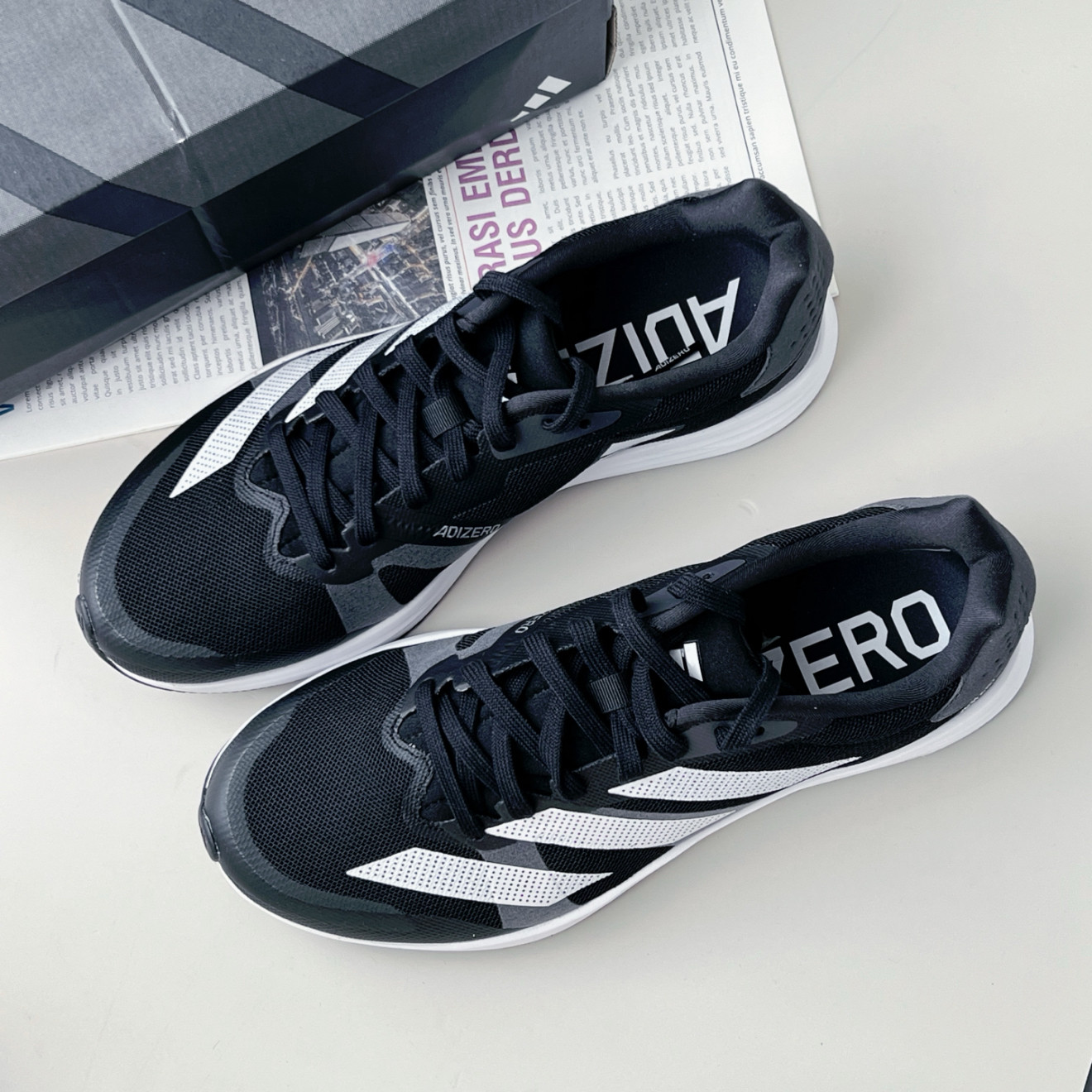 可以体育 阿迪达斯adidas Adizero RC 4舒适百搭网布织物跑步鞋