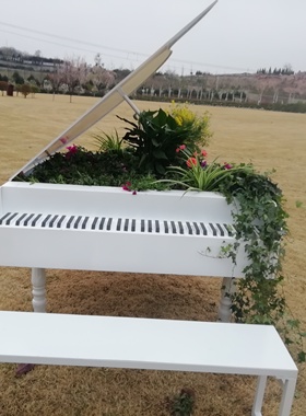 钢琴户外道具玖乐金属祝福欧式