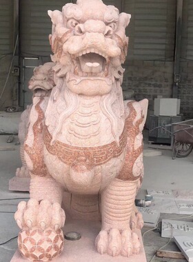 闽兴福惠安石碓麒麟厂神兽动物 坐麒麟汉白玉麒麟动物大门摆件