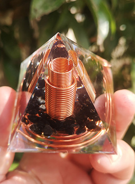 新款亚马逊跨境水晶碎石螺旋线金字塔创意手工家居摆件工艺品