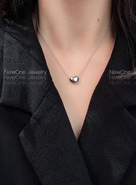 金色纯银豌豆小巧锁骨链