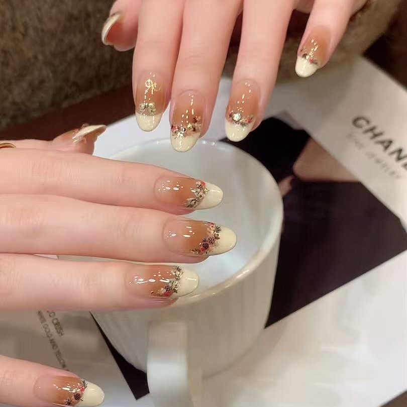 [菊籽老师推荐]晶钻烫银松果花边美甲贴纸圣诞复古秋冬款装饰贴纸,淘宝优惠券,粉丝福利购,淘宝优惠卷