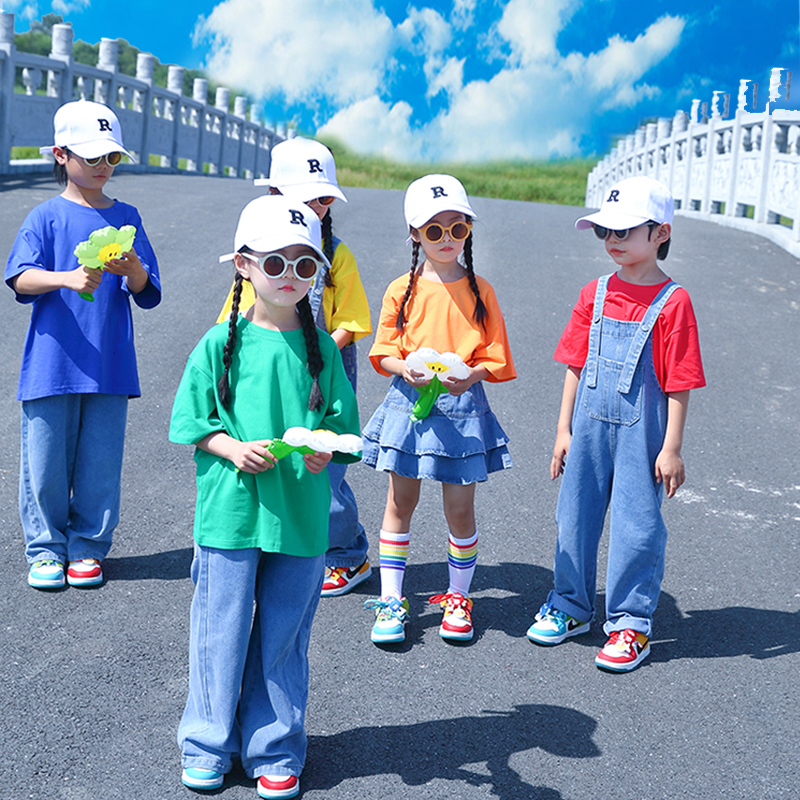 六一儿童合唱演出服幼儿园毕业照班服背带裤小学生服装啦啦队表演