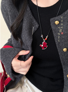 本命年红色植绒小马项链新年