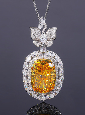 秋冬新款珠宝S925银镀18K金镶嵌高碳钻蝴蝶肥方大吊坠豪镶15*20