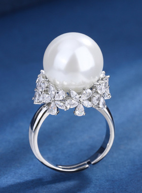 珠宝铜镀白金新款镶嵌奥贝母珍珠镶钻花卉气质女式戒指14mm饰品