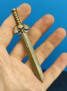 黄铜暗源战锤40K1/18魔剑卫仲裁者战团军士动力刀剑 3.75战锤武器