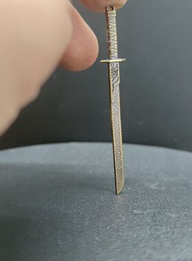 黄铜迷你刺客魔刀武士刀千刃刀剑兵器模型钥匙扣挂件挂饰礼品玩具