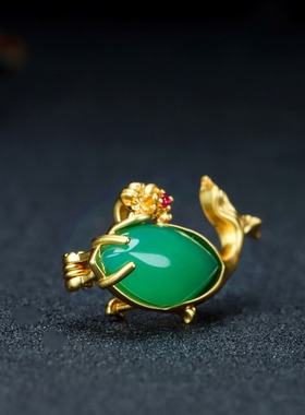 24k古法镀金镶嵌玛瑙玉髓海豚吊坠胸针两用玉石时尚气质女款玉坠