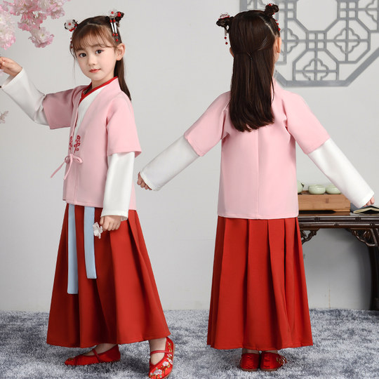 Hanfu boys and elementary school students in Chinese school clothes for women
