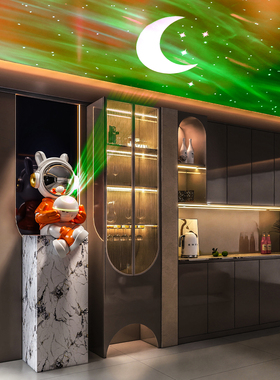 益方家居多功能太空人坐姿大摆件