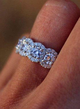 Luxury Female Big Crystal Round Engagement Ring Cute 925