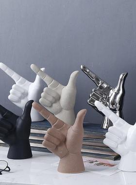 简约人物拳头OK手势树脂电镀菠萝摆件菠萝软装酒店会所别墅样板房