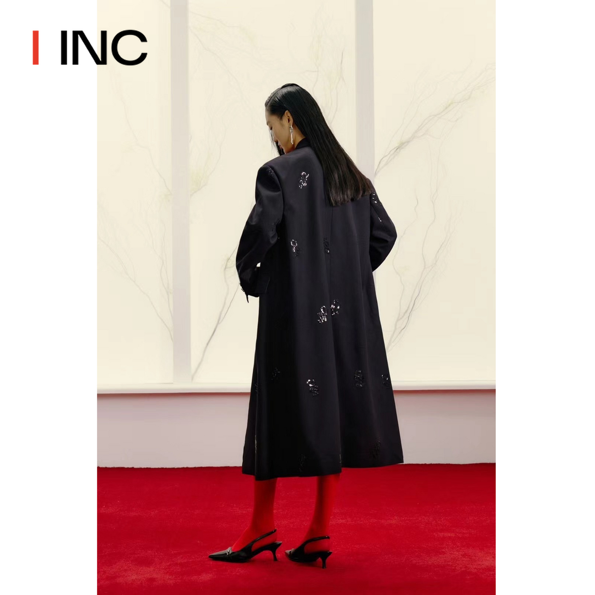 【SENNOS ZHOU】IINC 24SS新款满绣腾龙廓极简大气长款西装外套女 - 图1