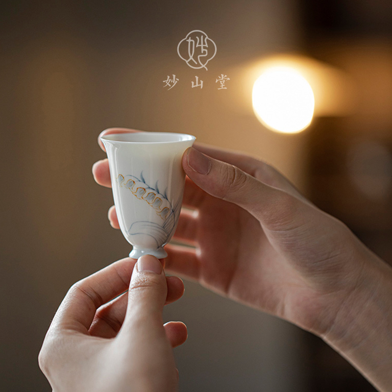 妙山堂 手绘铃兰花主人杯单个高档女士茶杯个人陶瓷闻香杯品茗杯