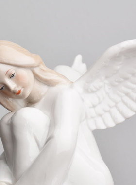 高端欧式手工彩绘陶瓷轻奢天使翅膀女孩玄关客厅家居软装饰品摆件