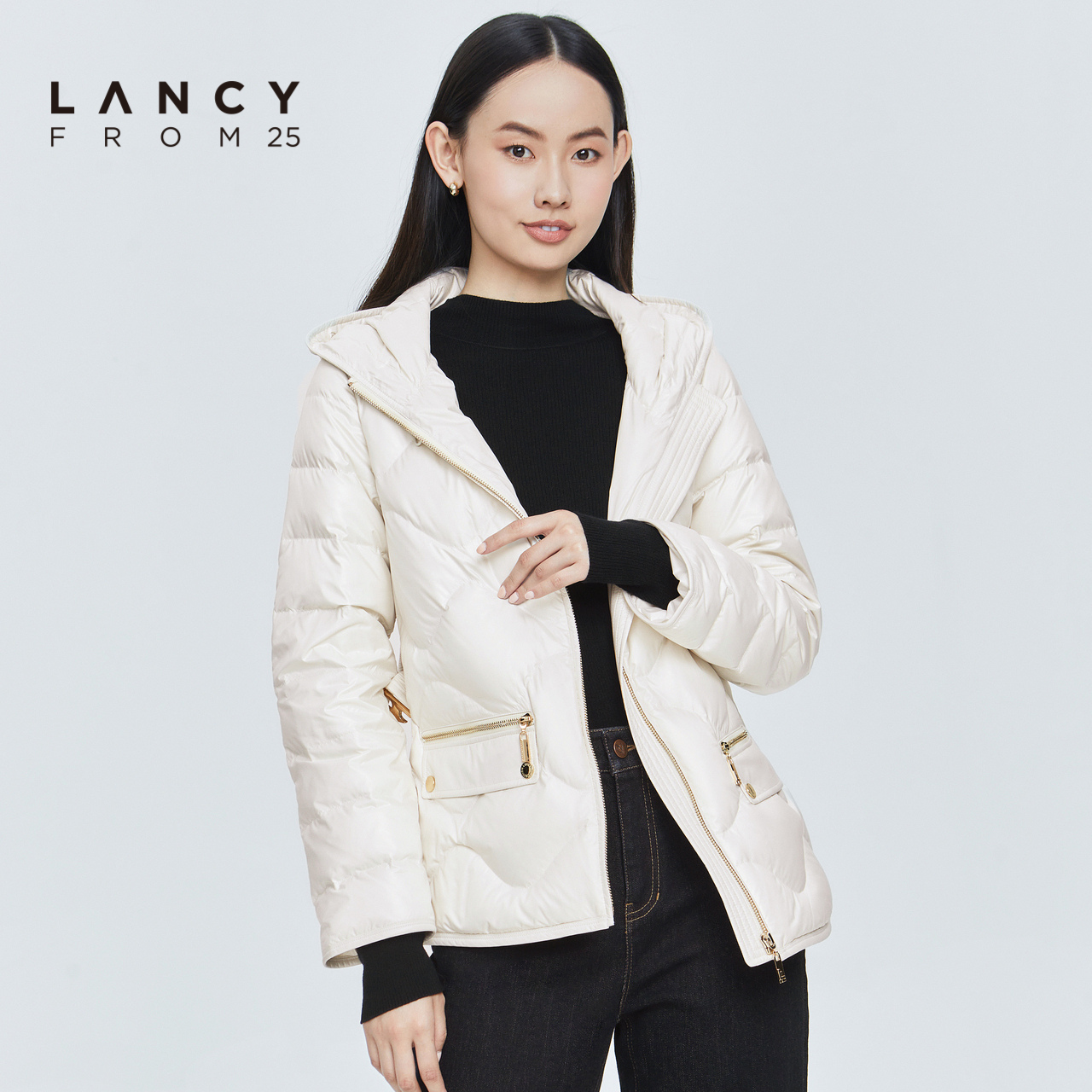 LANCY/悦朗姿2022冬季新款羽绒服外套女收腰显瘦高级感通勤上衣