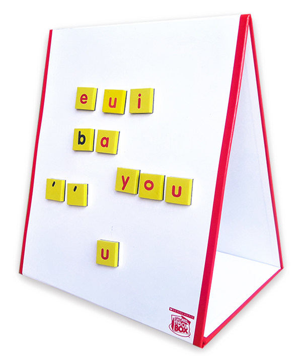 英文原版Little Red Tool Box MagneticTabletop LearningEasel学乐小红工具箱磁性桌面学习架学前教育字母学习与组词教具