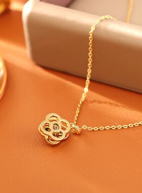 可旋转四叶草绿色锆石项链幸运