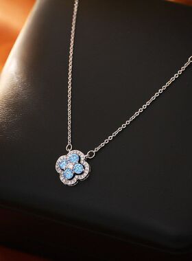 经典蓝色四叶草项链高级感时尚