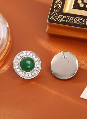 中国风绿色玉髓吊坠项链高级感