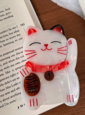 新年红色招财猫梅花抓夹