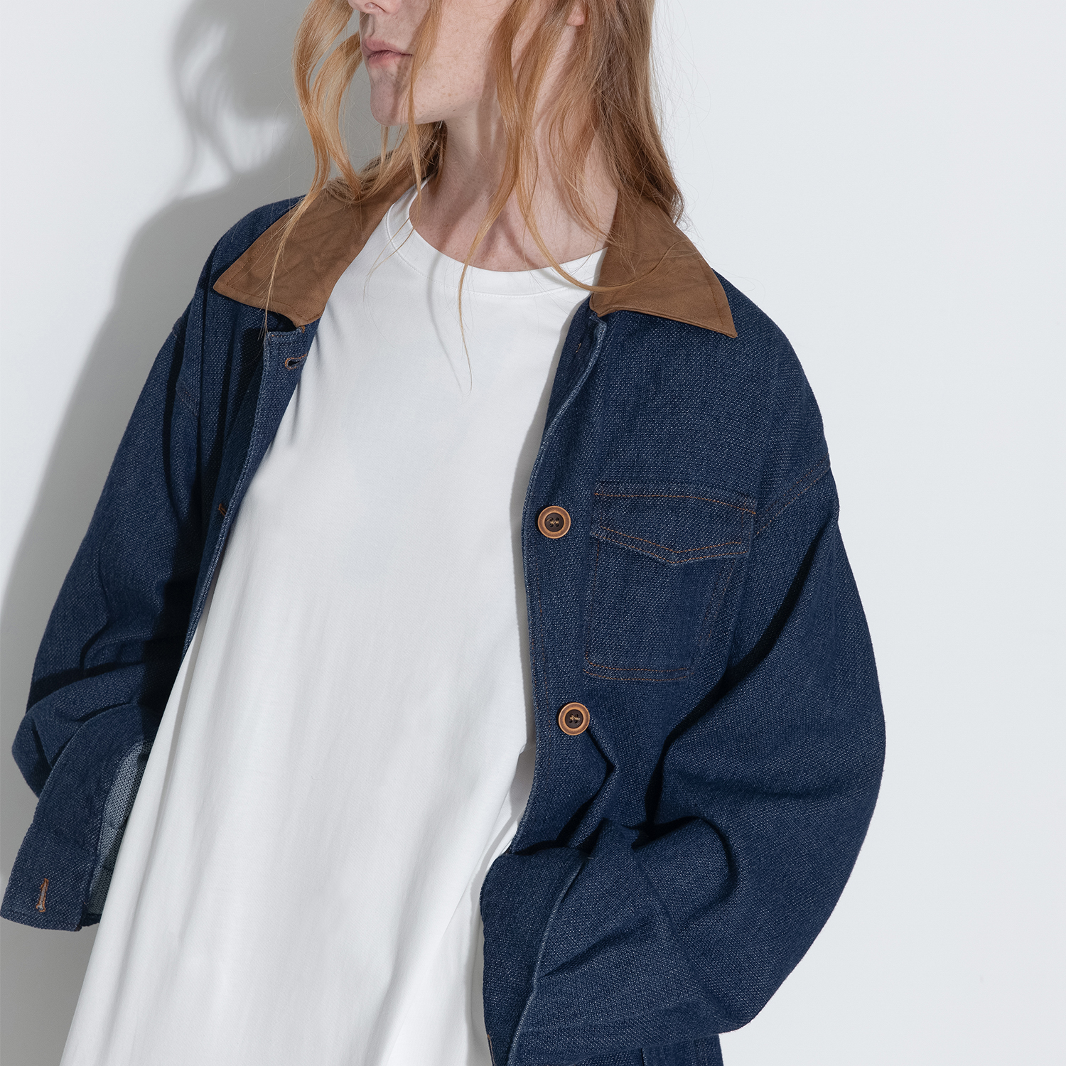 CUBIC英伦佚事 巴恩风复古麂皮领口撞色纽扣式工装牛仔外套 - 图1