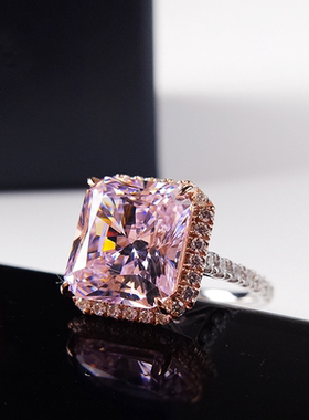 PT950铂金进口D色莫桑石莫桑石女超大奢华粉钻戒指公主方冰糖指环
