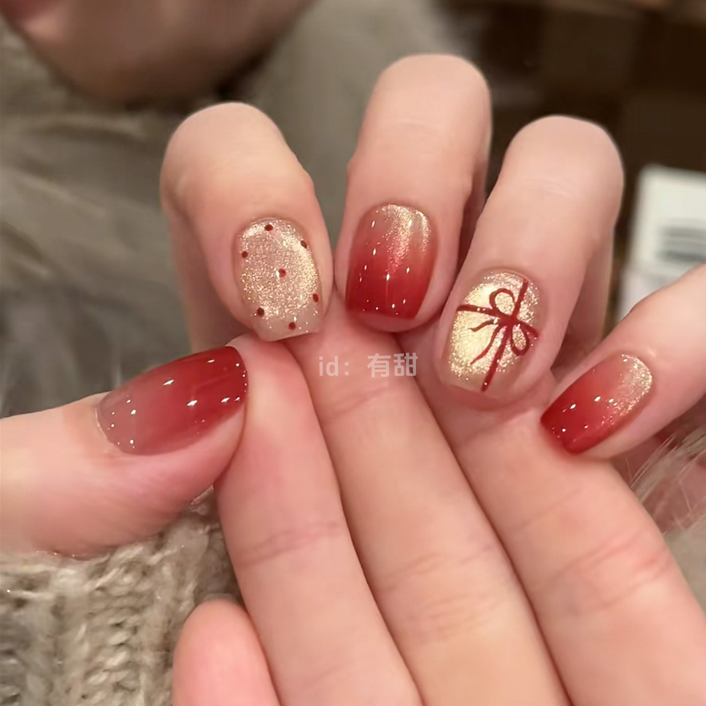 红色猫眼穿戴甲短款高级感绝美穿戴美甲2025新款秋冬手工指甲贴片,淘宝优惠券,粉丝福利购,淘宝优惠卷