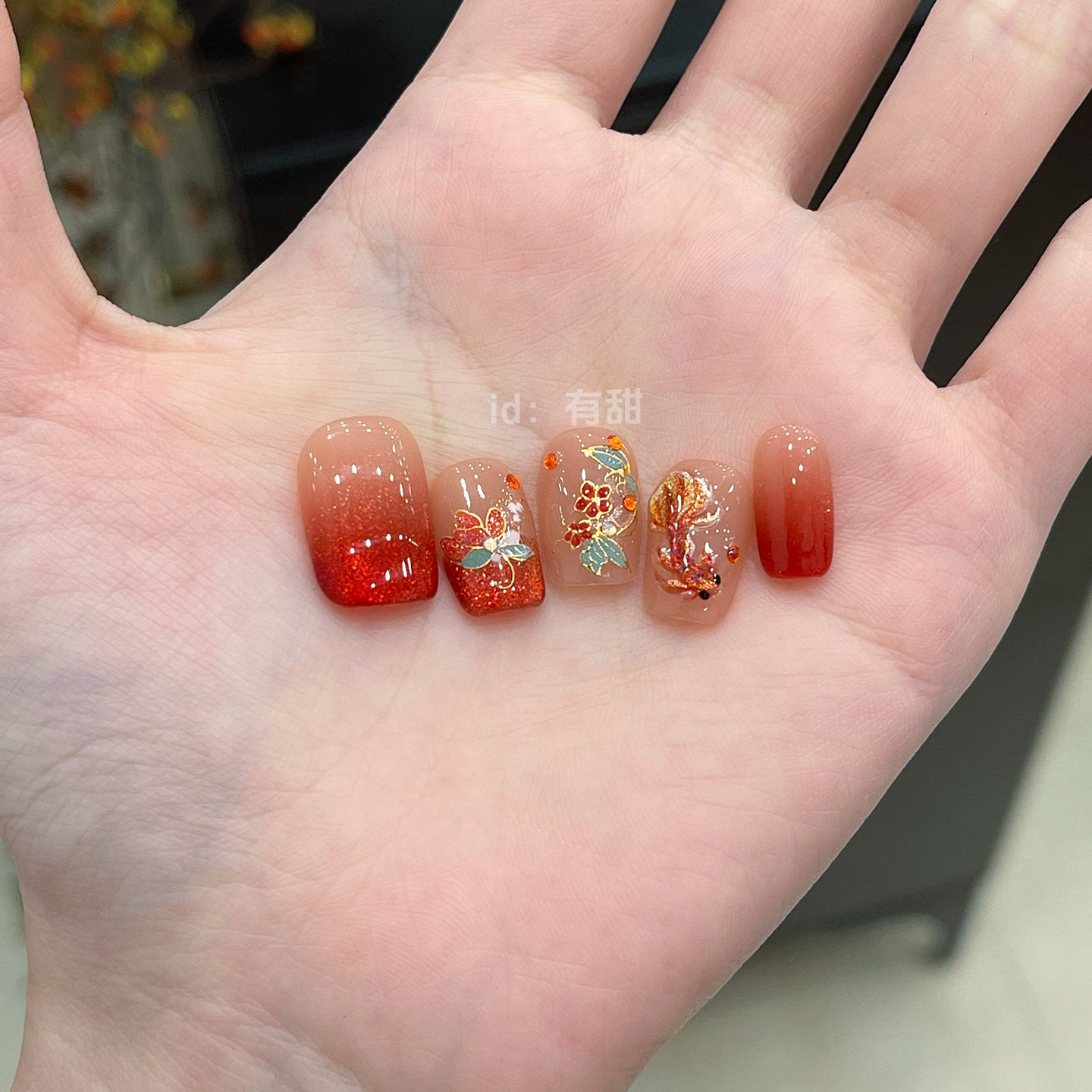 红色猫眼穿戴甲秋冬高级感短款穿戴美甲2025新款手工显白指甲贴片,淘宝优惠券,粉丝福利购,淘宝优惠卷