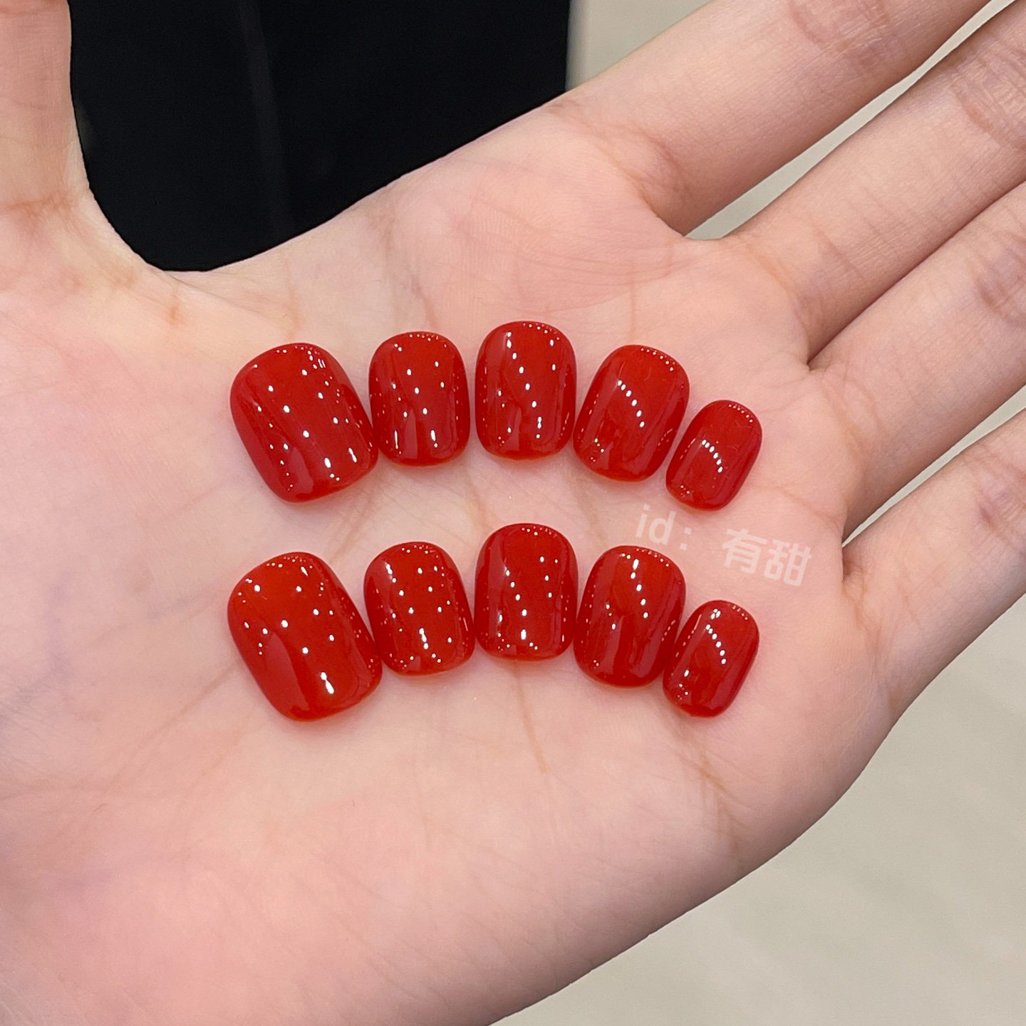 红色穿戴甲2025新款高级感绝美显白穿戴美甲短款手工纯色指甲贴片,淘宝优惠券,粉丝福利购,淘宝优惠卷